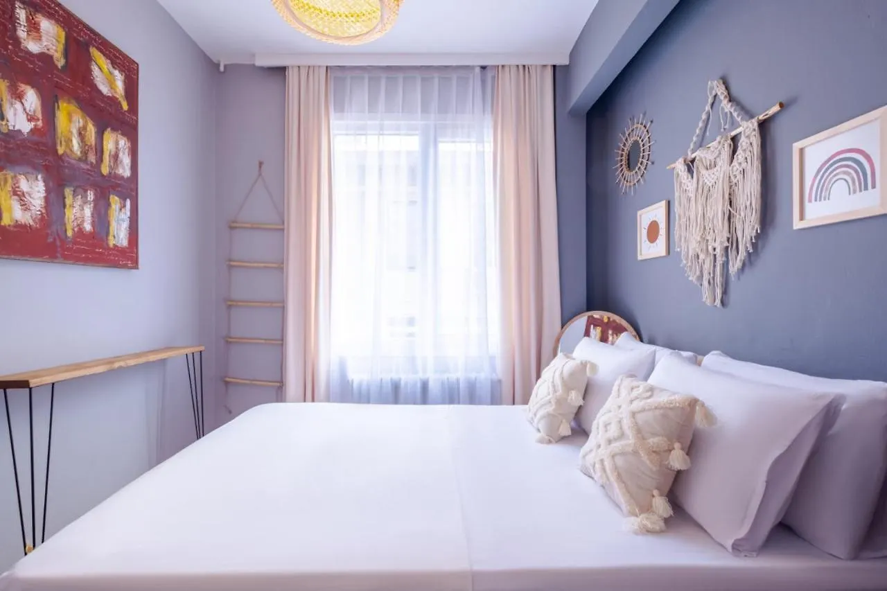 Spectacular Flat Near Bagdat Street In Kadikoy Apartment Istanbul Turkey